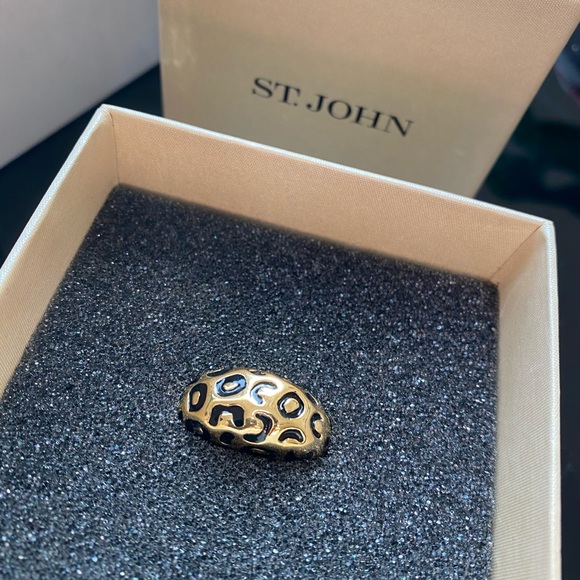 St. John Jewelry - St. John animal print ring 🖤✨🐆